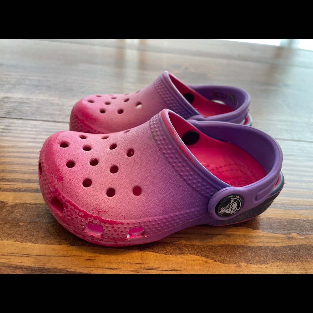 7C toddler Crocs